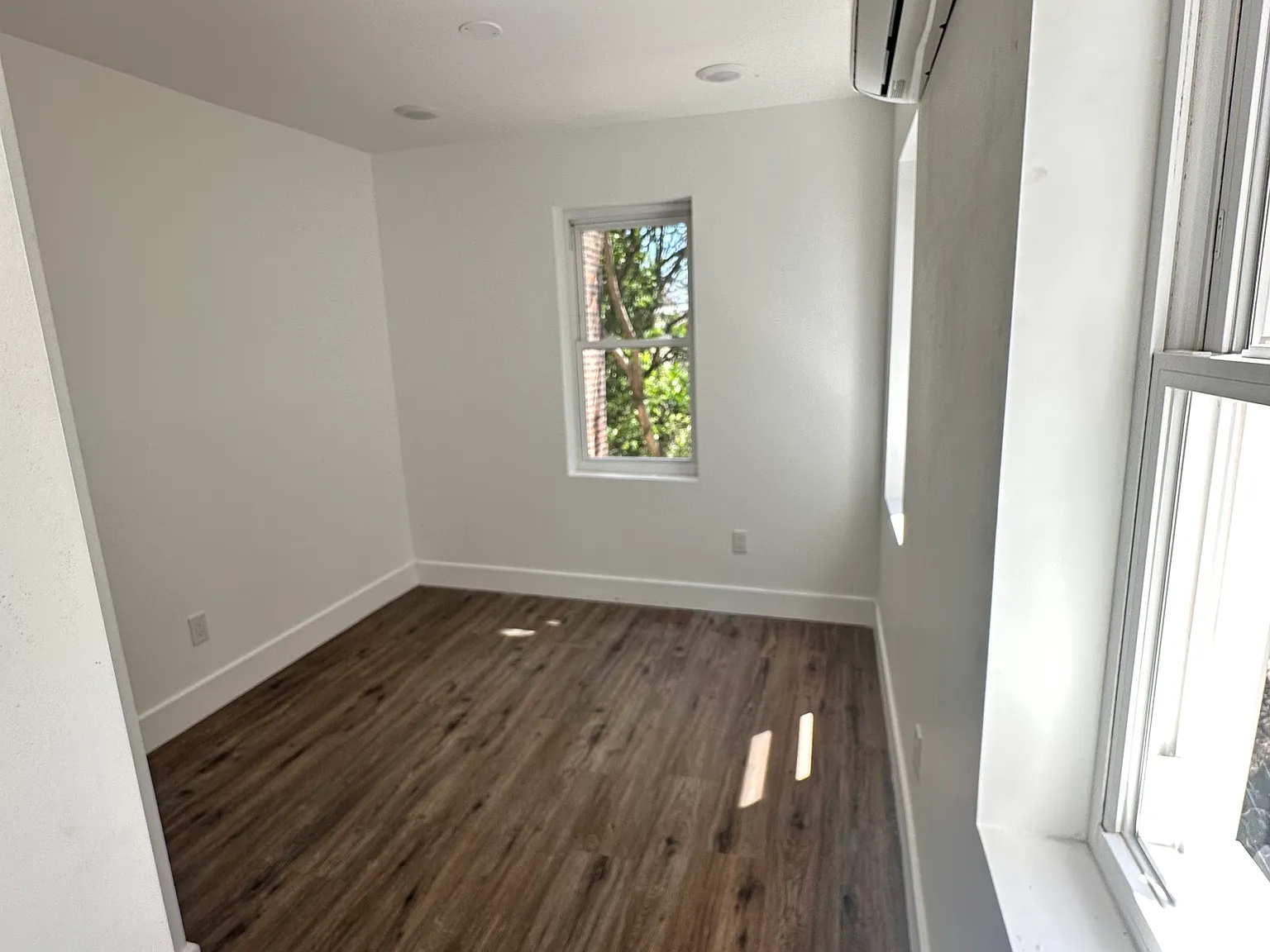 2537 N 7th St — Photo 4