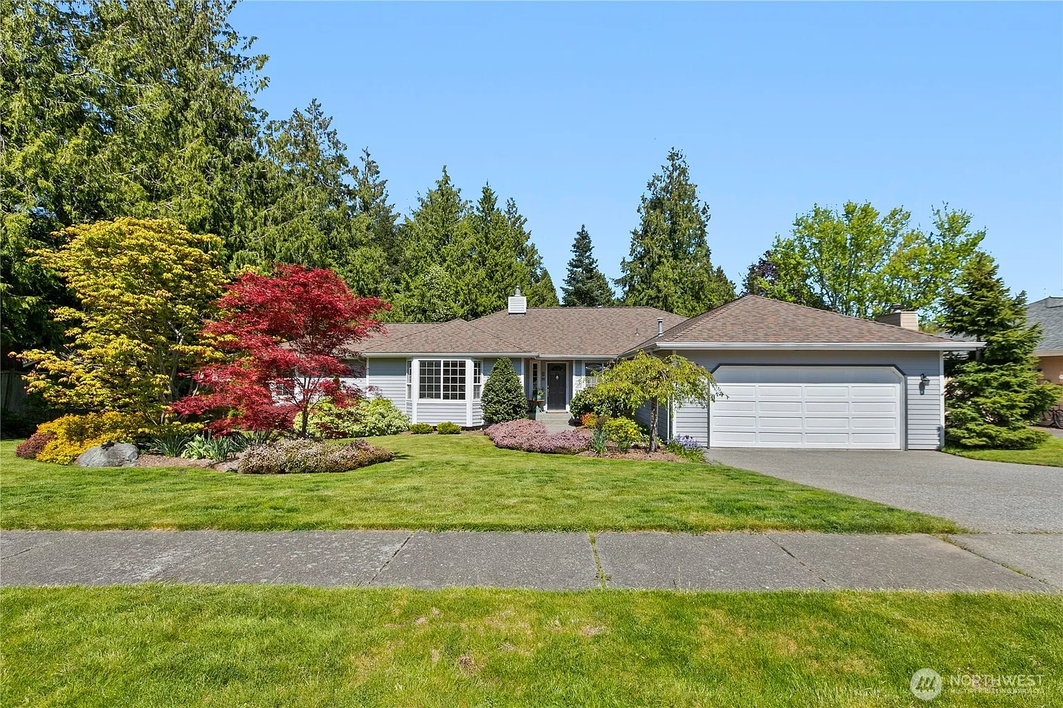 813 S Lilac Drive photo 1