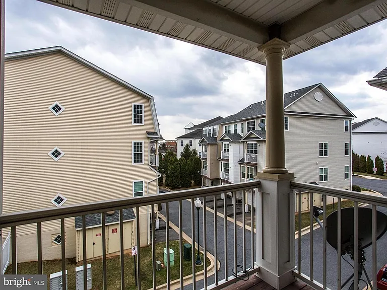 12806 Rexmore Dr #12806 — Photo 29