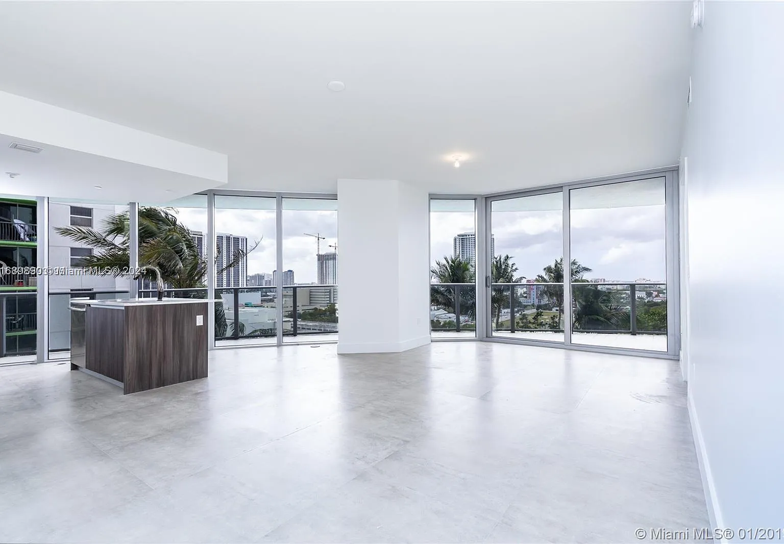 2 bed, 1171 sqft, $4,850 — Photo 2