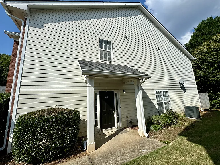 1071 Primrose View Cir — Photo 2