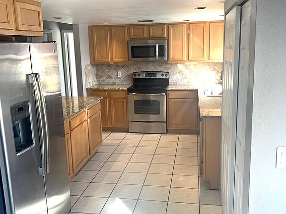4th image of 512 Elkwood Ct
