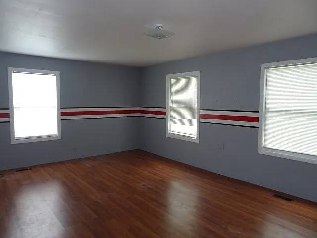 923 Fairwood Ave — Photo 5