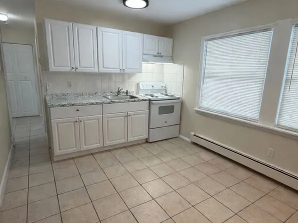 (undisclosed Address), Levittown, NY 11756