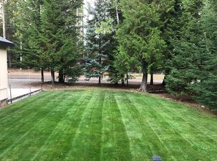 72 Mountain View Rd, Nordman, ID 83848