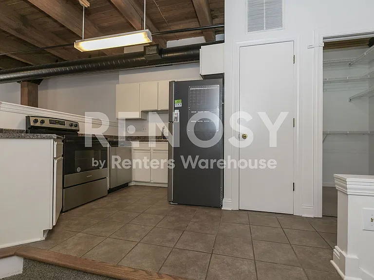 700 Broadway Blvd #210 — Photo 5