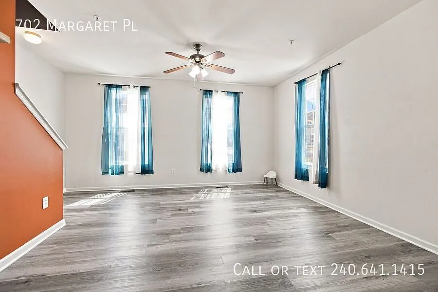 Beautiful 2 Br/2.5 Ba Eog Townhome In Tanyard Springs! — Photo 4