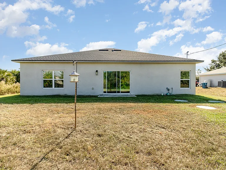 1213 Waterford St SE — Photo 25