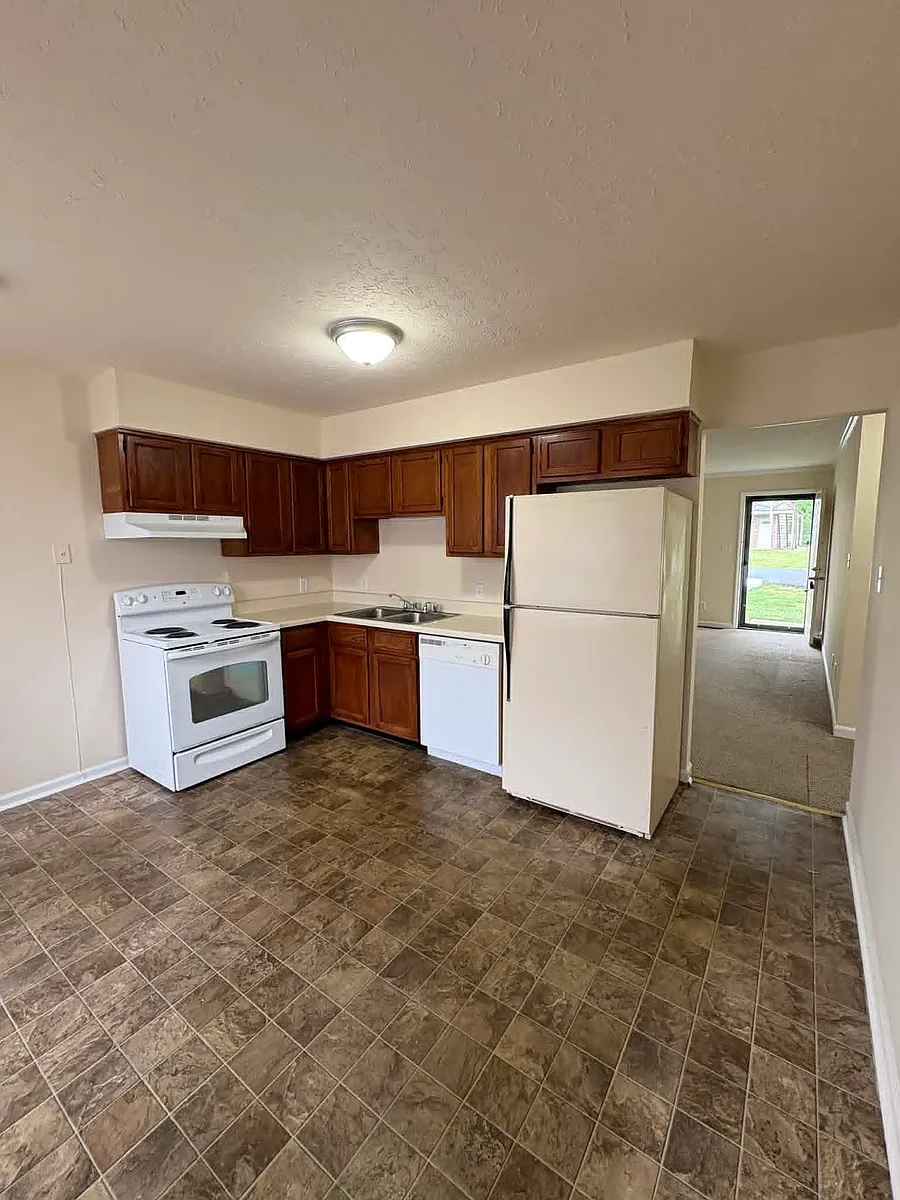 Building Photo - 2119 Rock Creek Rd #A