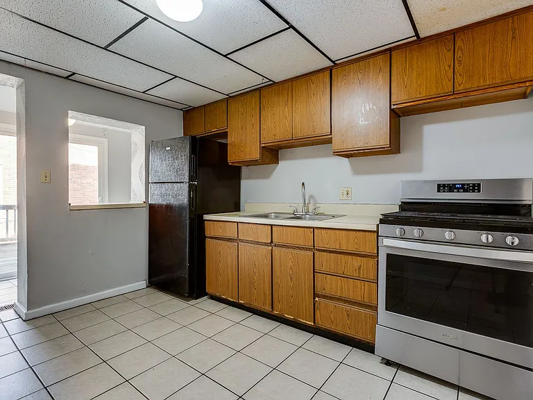 1202 Woodland Ave — Photo 13