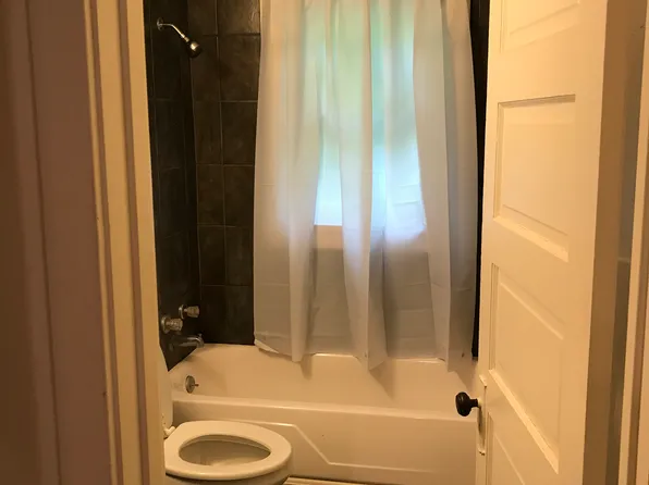 8109 Lake Ave APT 6, Cleveland, OH 44102