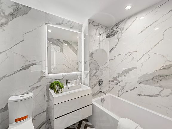 4th image of 850 Putnam Ave #2F