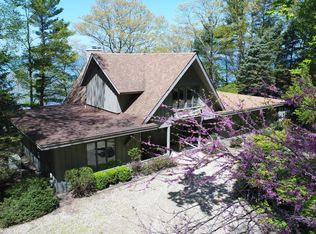 7461 Columbine Dr, Harbert, MI 49115