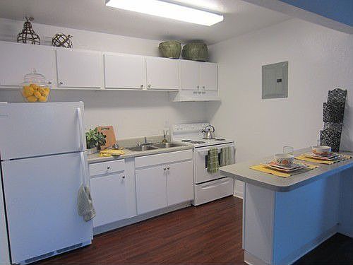 1st image of 1746 Bowen Dr