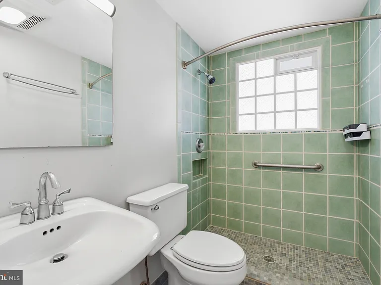 3343 Slade Run Dr — Photo 31