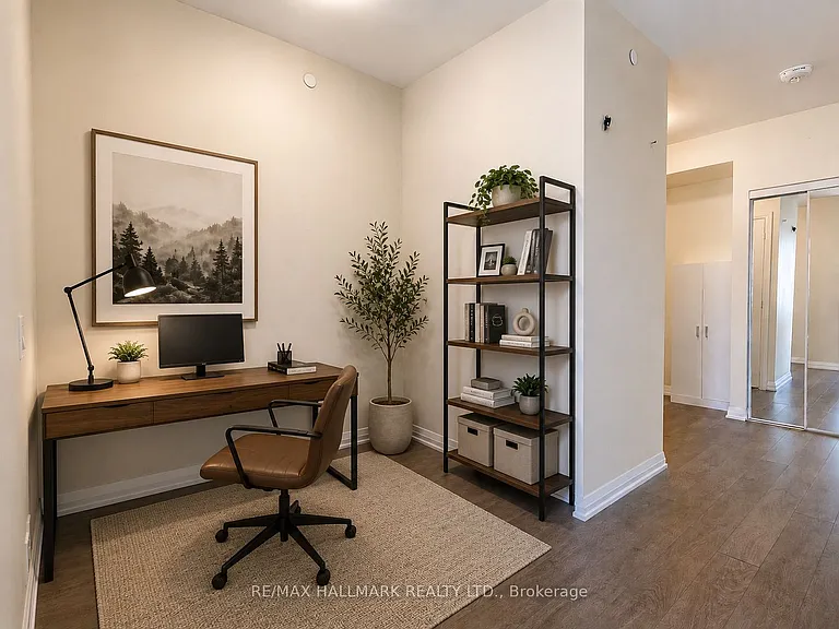 35 Watergarden Dr #1711 — Photo 4