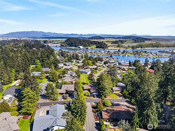 3rd image of 271 Elwha Drive