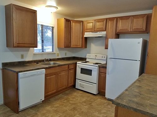 2nd image of 900 Pinetop Cir APT 36