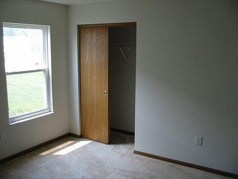 5th image of 542 Antietam Blvd