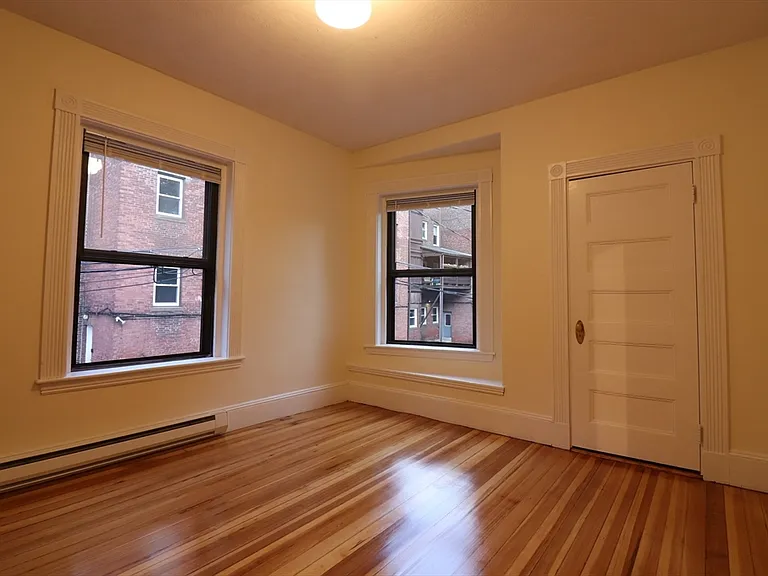 12 Park St — Photo 11