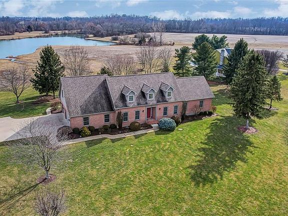 2nd image of 268 Pheasant Run Ln