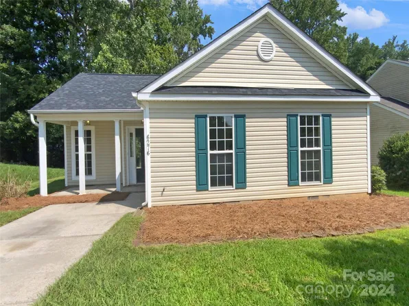 6276 Goldenfield Dr, Charlotte, NC 28269