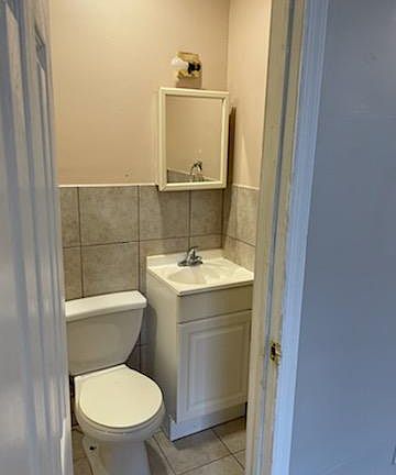 5th image of 5700 Poplar St #1