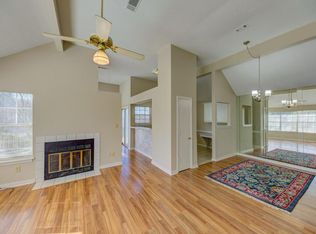 300 Indian Summer Ln, Clinton, MS 39056
