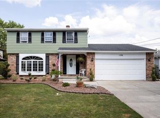 126 Albert Dr, Lancaster, NY 14086