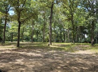 300 Cheyenne Rd, Montgomery, TX 77316