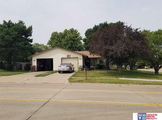 2110 Fairfield St, Lincoln, NE 68521