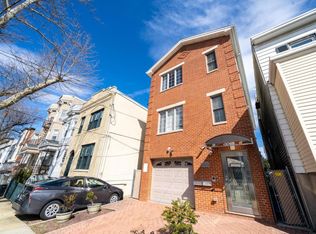 106 Charles St #2, Jersey City, NJ 07307