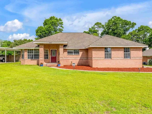 10687 Magnolia Ln, Lillian, AL 36549