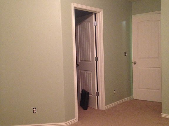 Master Bed/ North Face