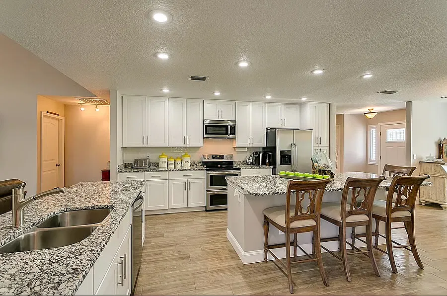3 bed, 1708 sqft, $4,500 — Photo 2