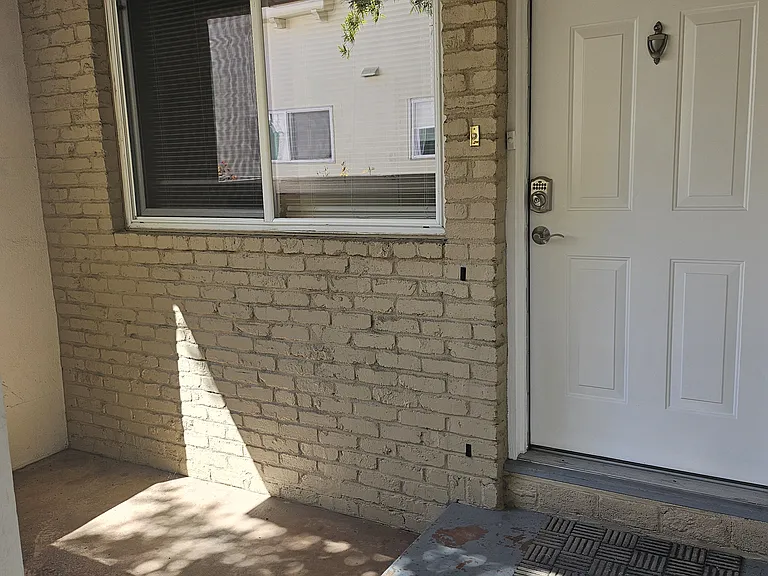 1860 Ednamary Way — Photo 16