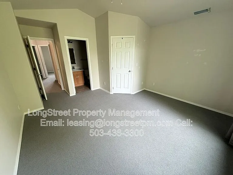 1825 SW Easy St — Photo 27