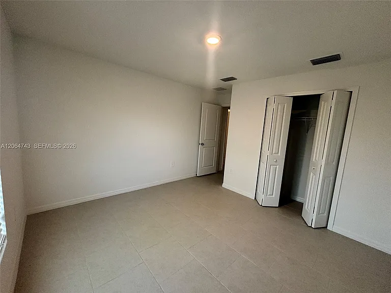 11605 Savanna Lake Blvd — Photo 8