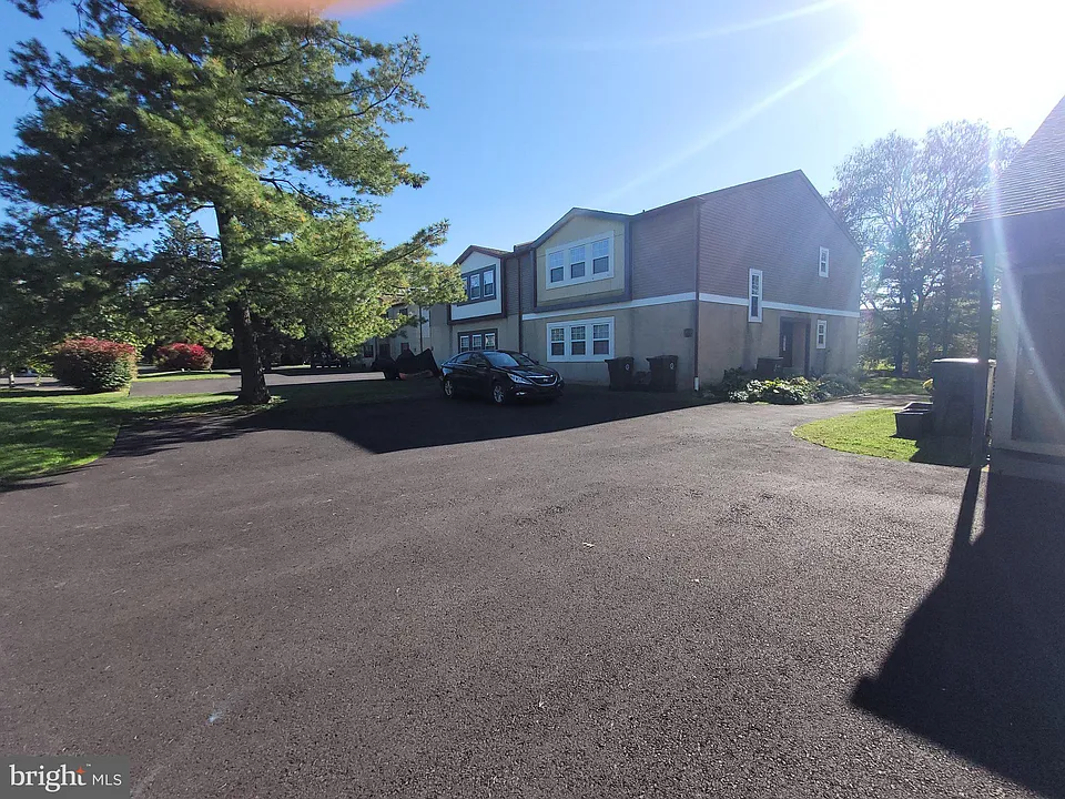 211 Dean Dr