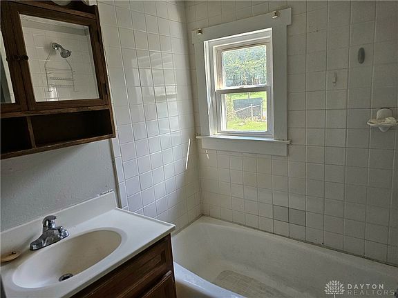 5th image of 1124 Haviland Ave