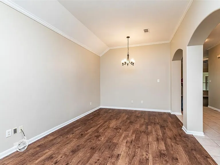 14707 Chapelbrook Ln — Photo 2