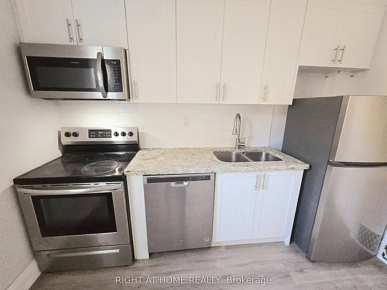 685 Greenwood Ave #MAIN — Photo 5