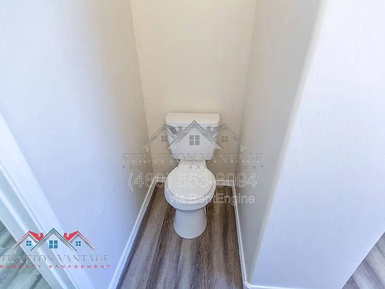 15272 W Jackson St — Photo 24