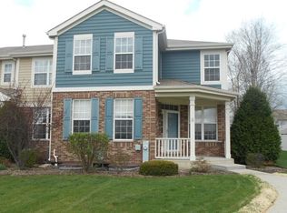 228 Longview Dr, Elgin, IL 60124