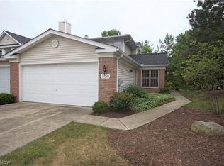 19238 Bradford Ct, Strongsville, OH 44149