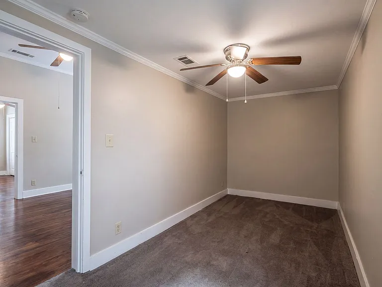 1544 Gilbert Dr — Photo 8