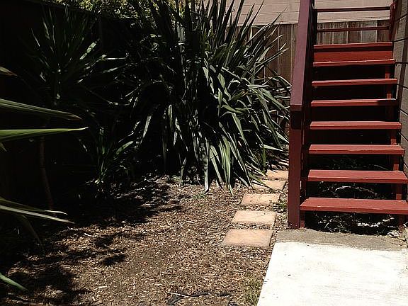 Private entry to apartment