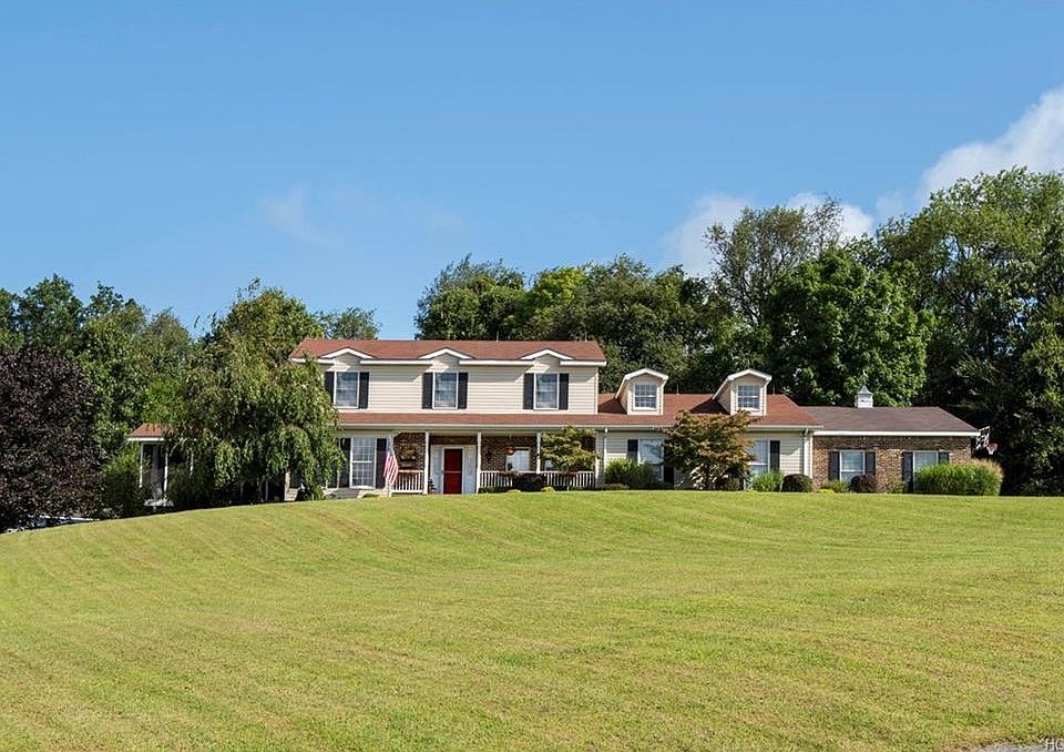 1st image of 37 Hickory Hill Dr