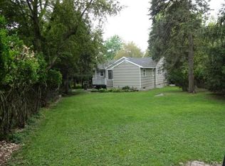 30 Suzanne Cir, Fairfield, CT 06825