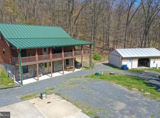 21 Oriole Ln, Reading, PA 19606